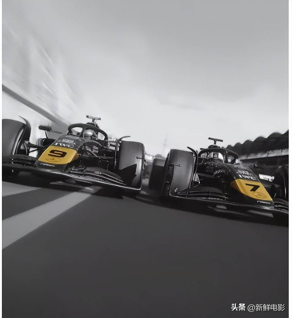 场面火爆!赛车观众席沸腾不已 场面火爆!赛车观众席沸腾不已