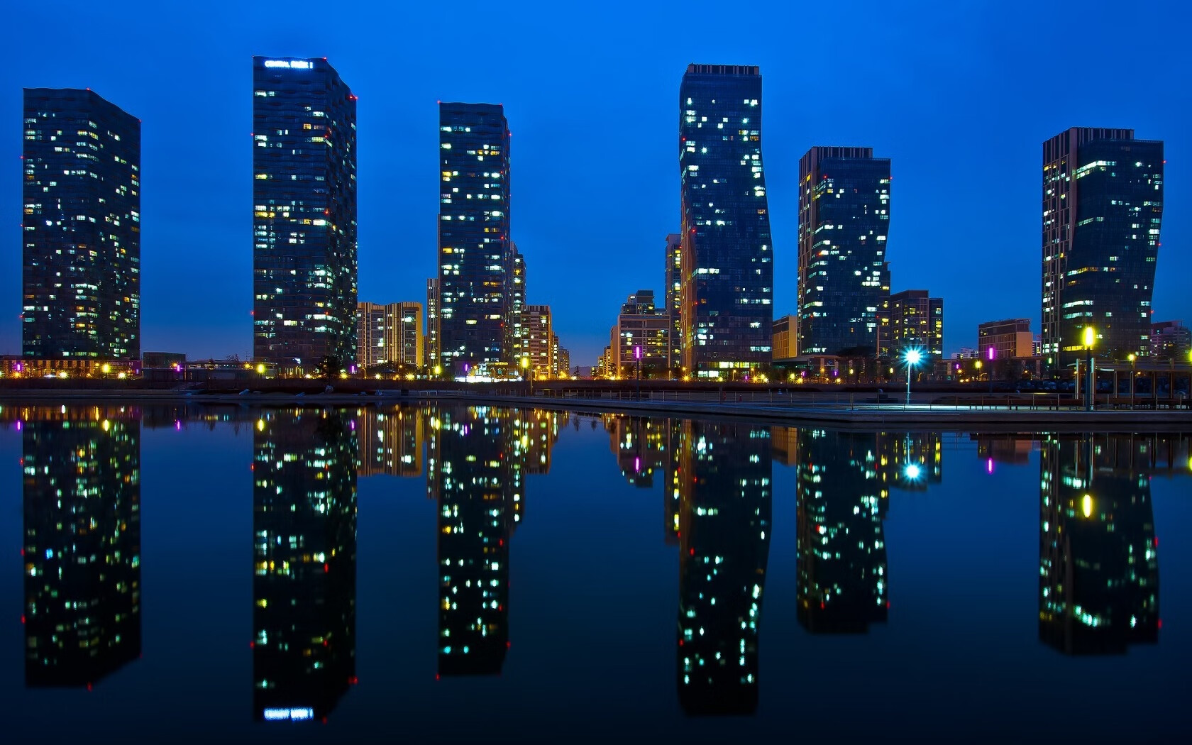 双星映照决战夜,76人终结悬念,英格拉姆主宰焦点之战